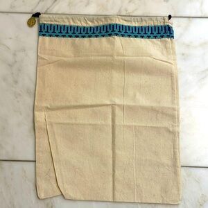 Tory Burch, 14 x 10 ecru dust travel storage shoe bag